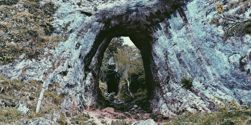 工业气体在半导体制造中的关键作用：从光刻到封装的全流程解析